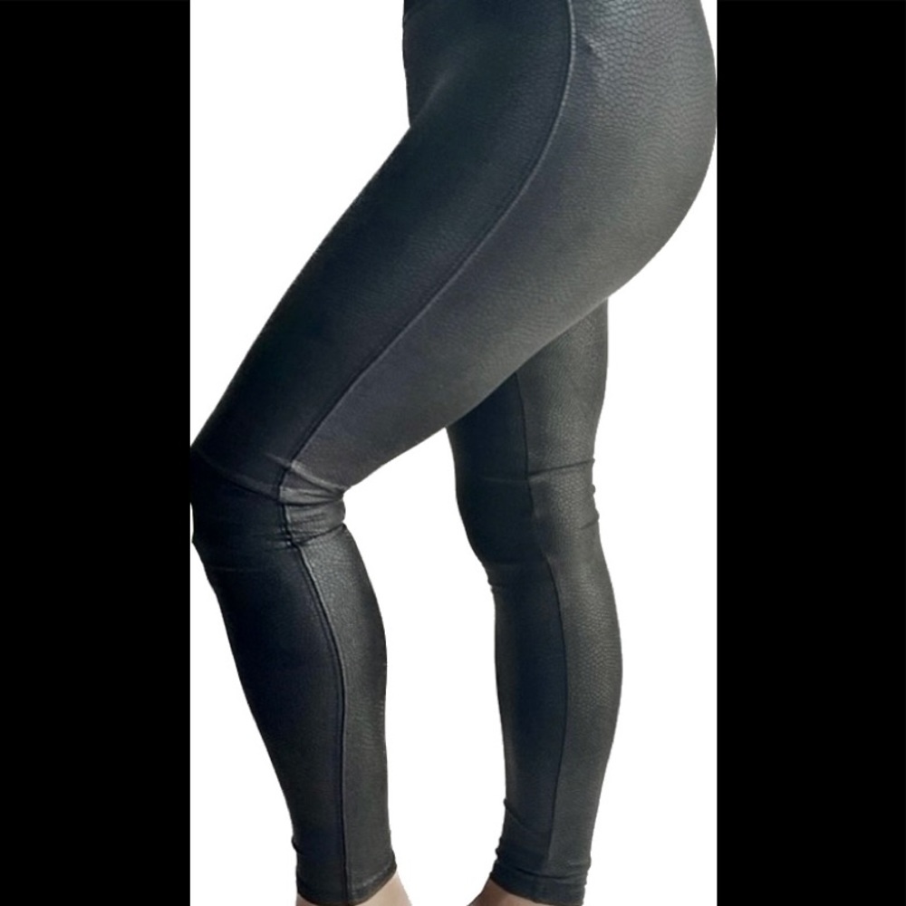 SPANX size small faux leather legging in size small